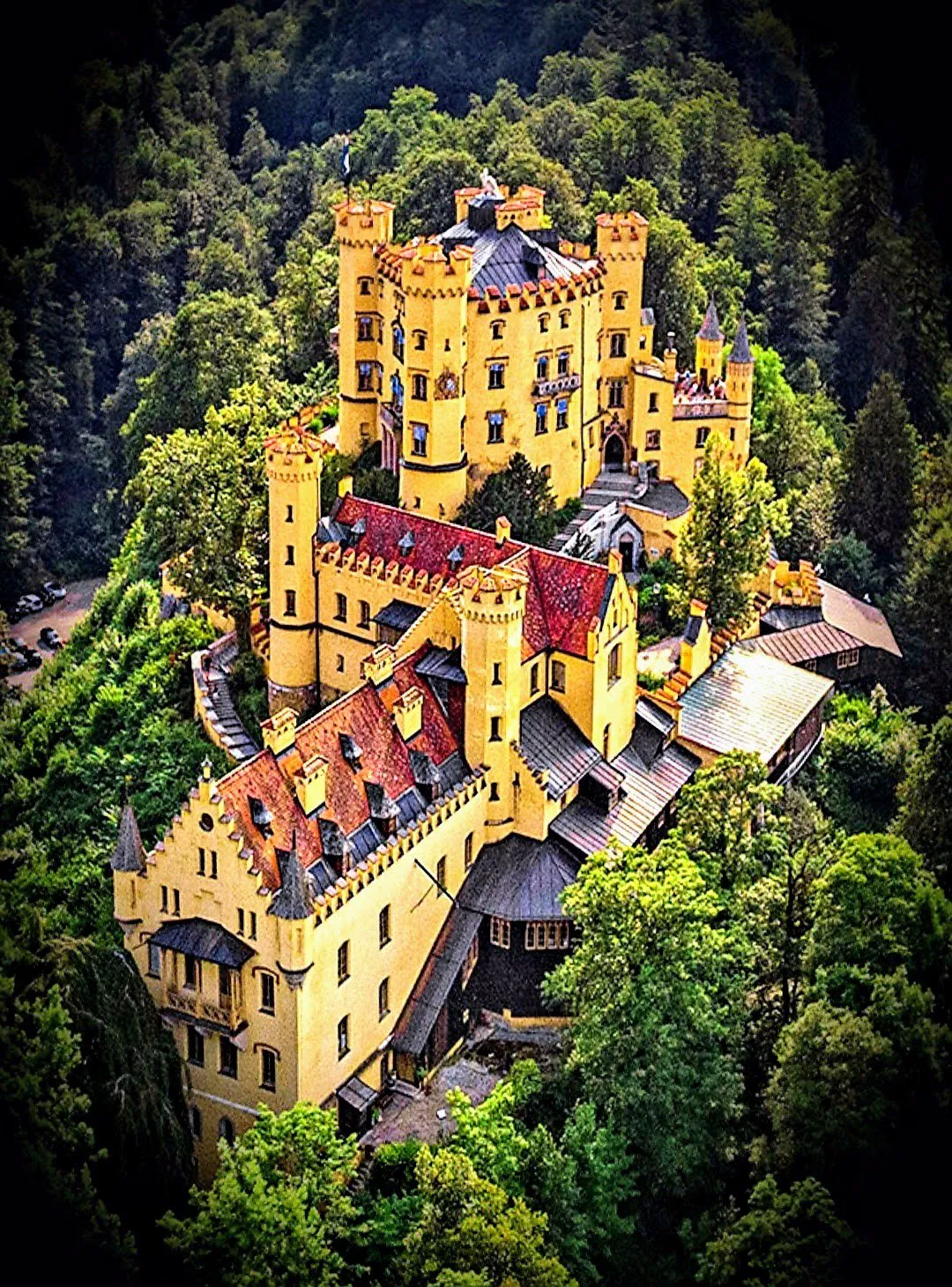 Hohenschwangau Adventure Guide